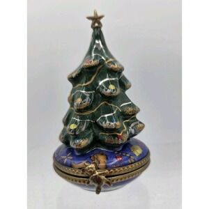 Limoges France Peint Main Christmas Tree Hinged Trinket Box W/ Teddy Bear Clasp